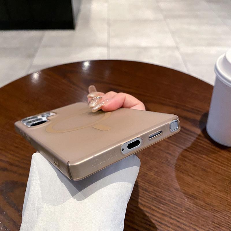 Ultra-thin matte PC ice mist suitable for SAMSUNG S26 magnetic suction A36 new S25FE simple anti-drop mobile phone case