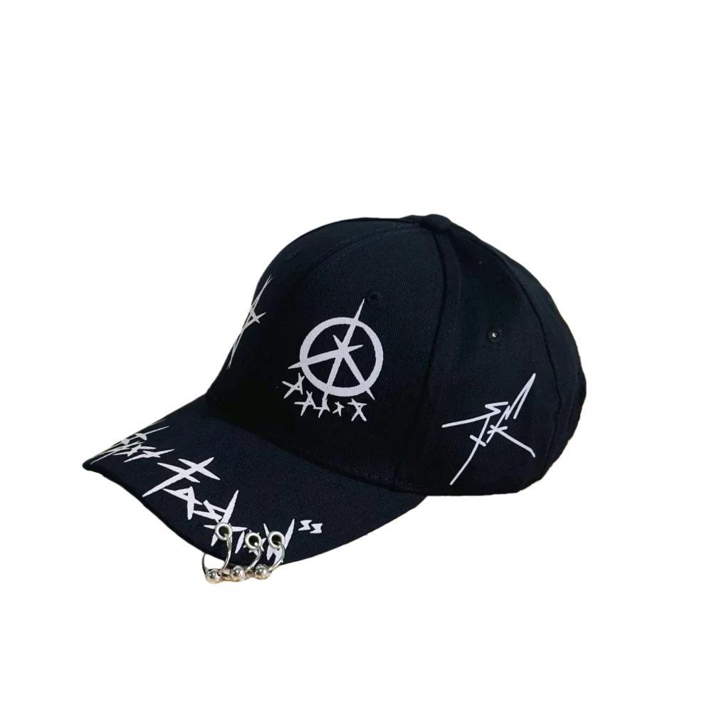 

Hip-Hop Baseball Cap Unisex Black White Graffiti Peaked Hat With Iron Ring Street Style 56-58cm