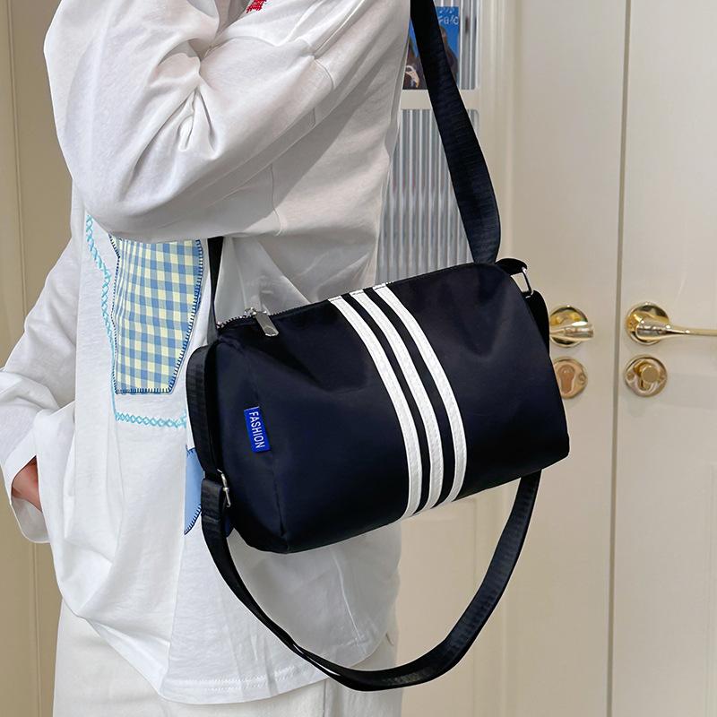 

Shoulder Bag Large Capacity Simple Commuting Crossbody Bag Trendy Underarms Women s Bag Light Sports and Casual Toast Bag Female Student