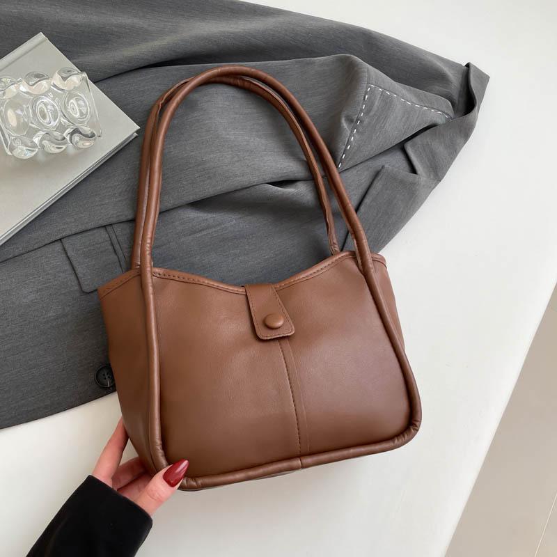 

Универсальная ретро сумка подмышку женская сумка 2025 новая весенне-летняя мода высококлассная сумка через плечо коричневый