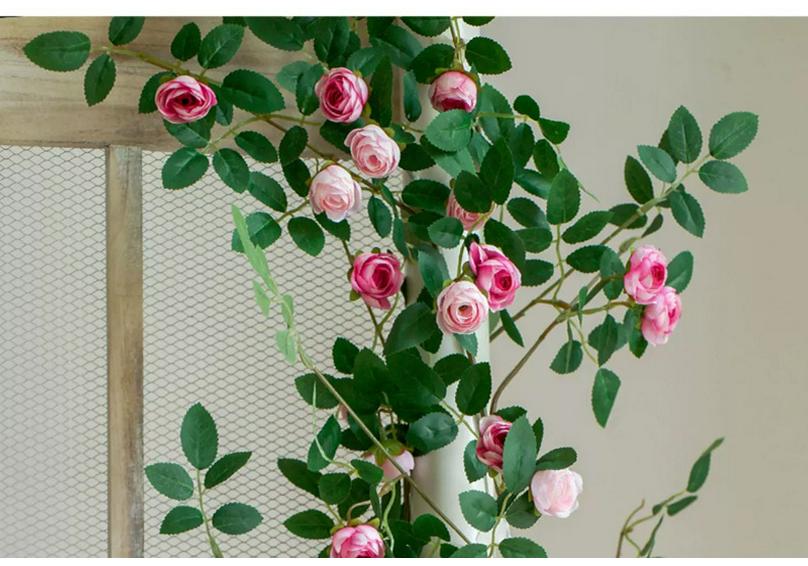Hochwertige künstliche Rosenranke für florale Wanddekoration