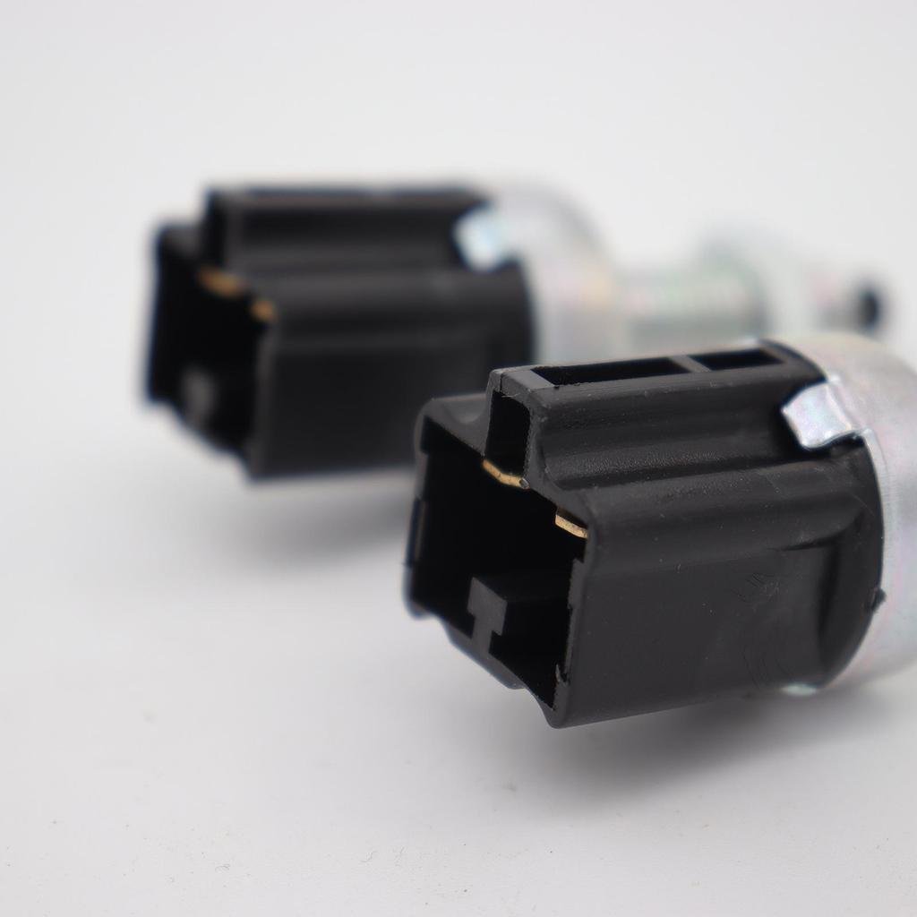 2-Pin Bremslicht-Schalter für Toyota 8434032050