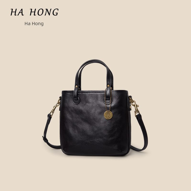 

Hahong Vegetable Tanned Full-Grain Leather Cowhide Soft Leather Shoulder Crossbody Small Square Bag Minimalist Retro Tote Bag Large Capacity Versatile Black