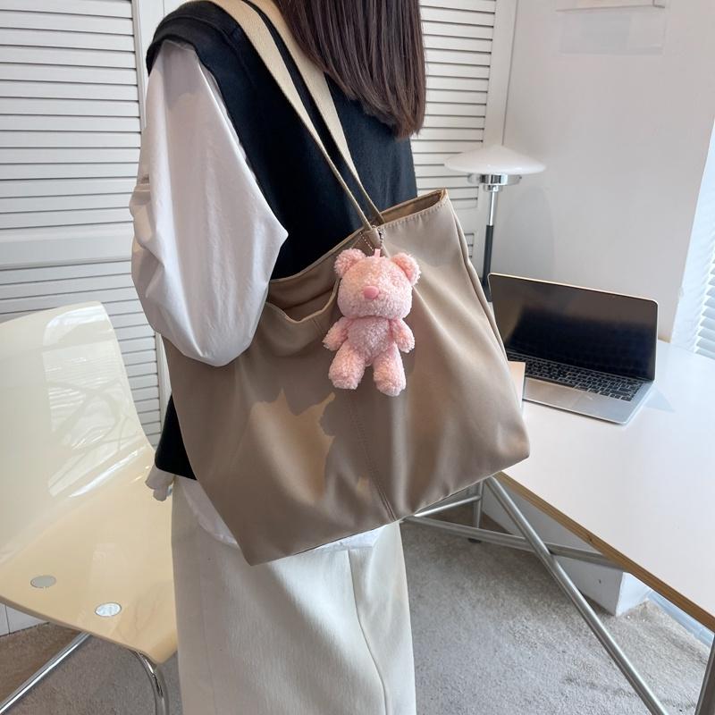 IELGY Versatile Solid Color Small Fresh Japanese Fashion Shoulder Bag Women