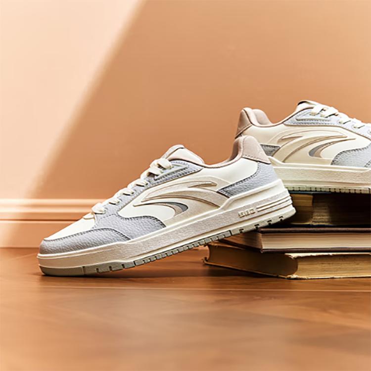 Anta Comfortable Fashion Versatile Wear Resistant Shock Absorbing Low Top Sneakers Women Sneakers Frost-Tower-Gray Ivory-White Lotus-Gray 122548066-5