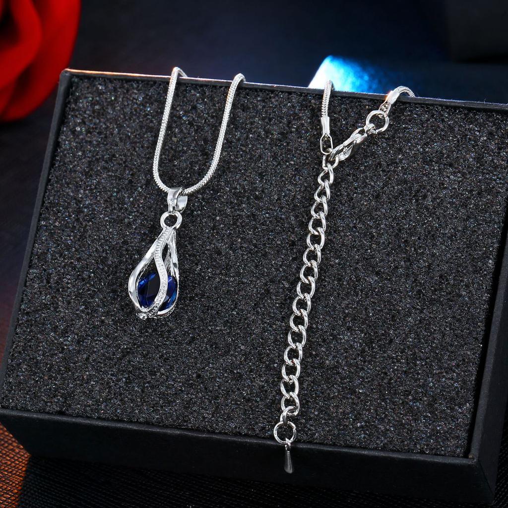 Stylish Jewelry Set Teardrop Dangle Earrings Trendy Drop Earrings Elegant Pendant Necklace Alloy Material for Daily Wear