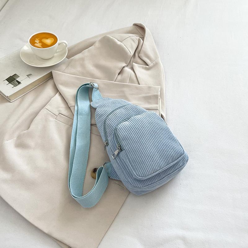 Вельветовая сумка на грудь — фото 8