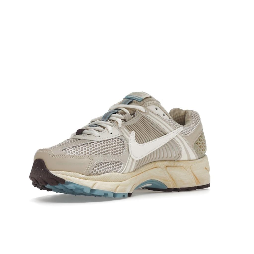 Nike Жіночі кросівки Air Zoom Vomero 5 Oatmeal Tan Pale-Ivory Sail FB8825-111