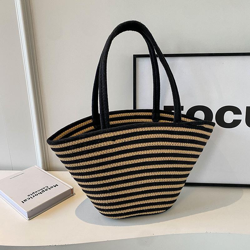 

Плетеная сумка женская сумка-тоут большой вместимости осенне-зимняя новая универсальная высококлассная на плечо сумка-овощная корзина чёрный