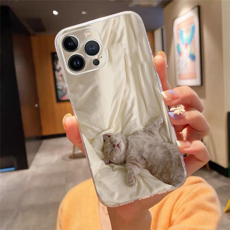 

Phone Case For iPhone 17 Pro Max Air 16 15 14 13 Pro Max 15 16 Pro 15Plus Flower Cat Silicone Cover iphone 16