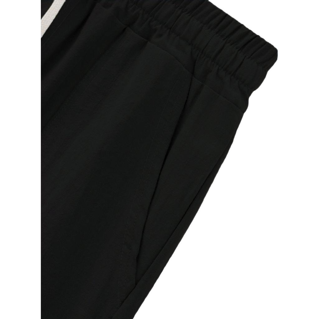 Men Drawstring Waist Casual Shorts with Large Front Pockets Relaxed Fit Lightweight Breathable Fabric for Daily Wear