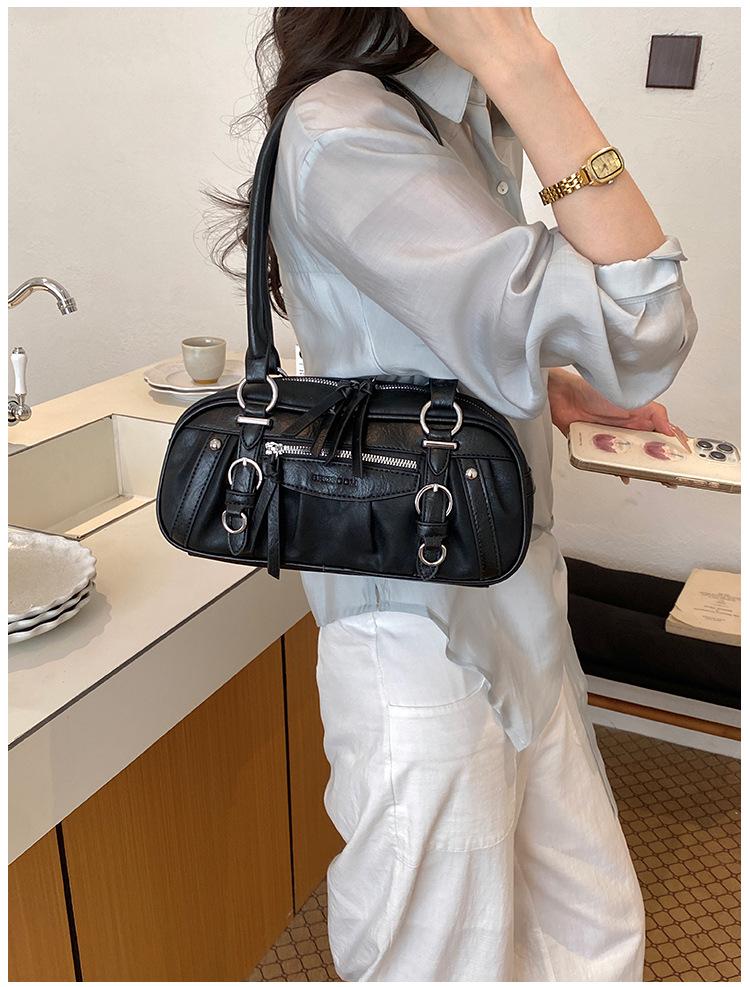 Trendy Women's Pillow Shoulder Bag - 2026 Large Capacity Underarm Fashion Handbag