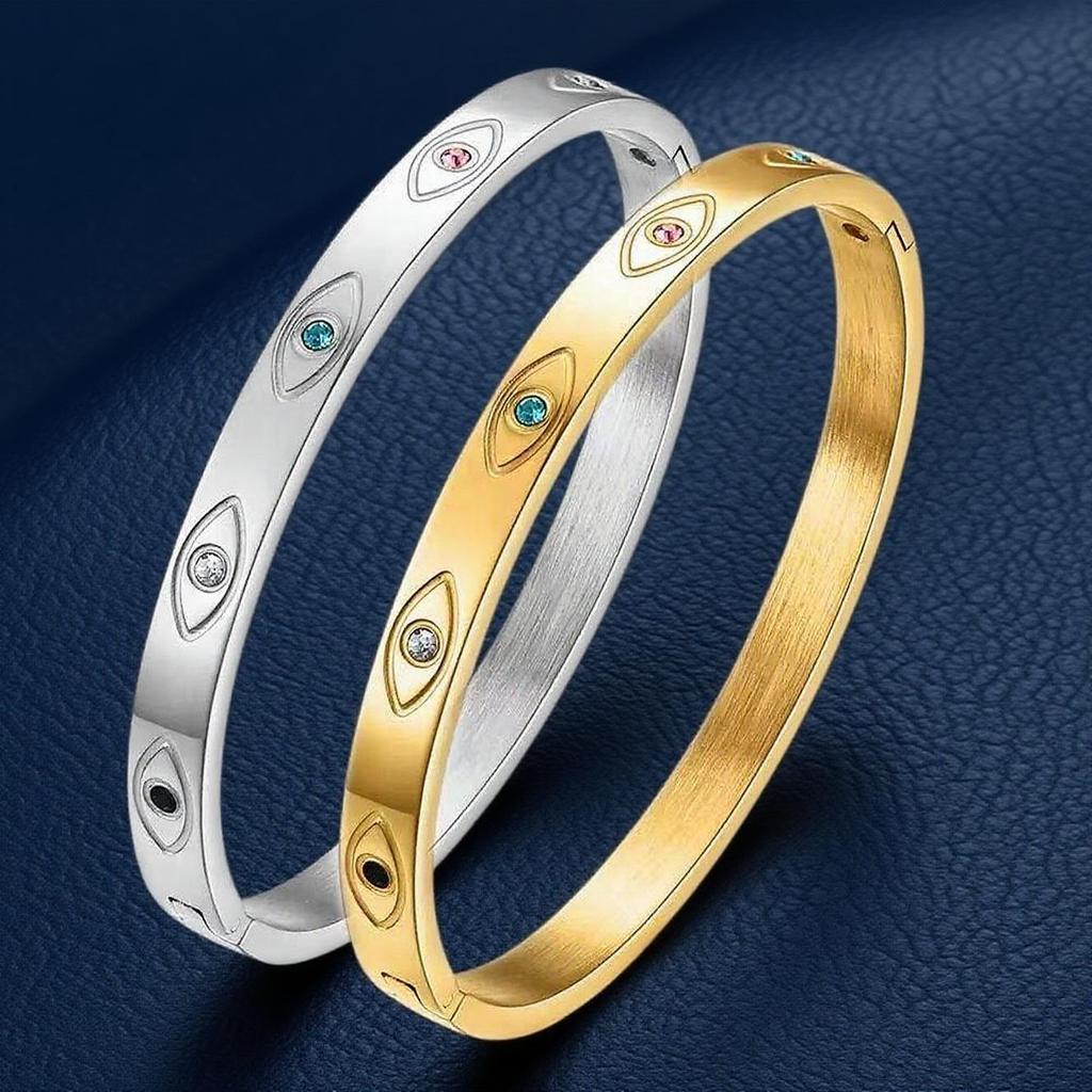 Gold Titanium Stainless Steel Bracelet: Niche Design, Light Luxury, Waterproof & Colorfast for Summer