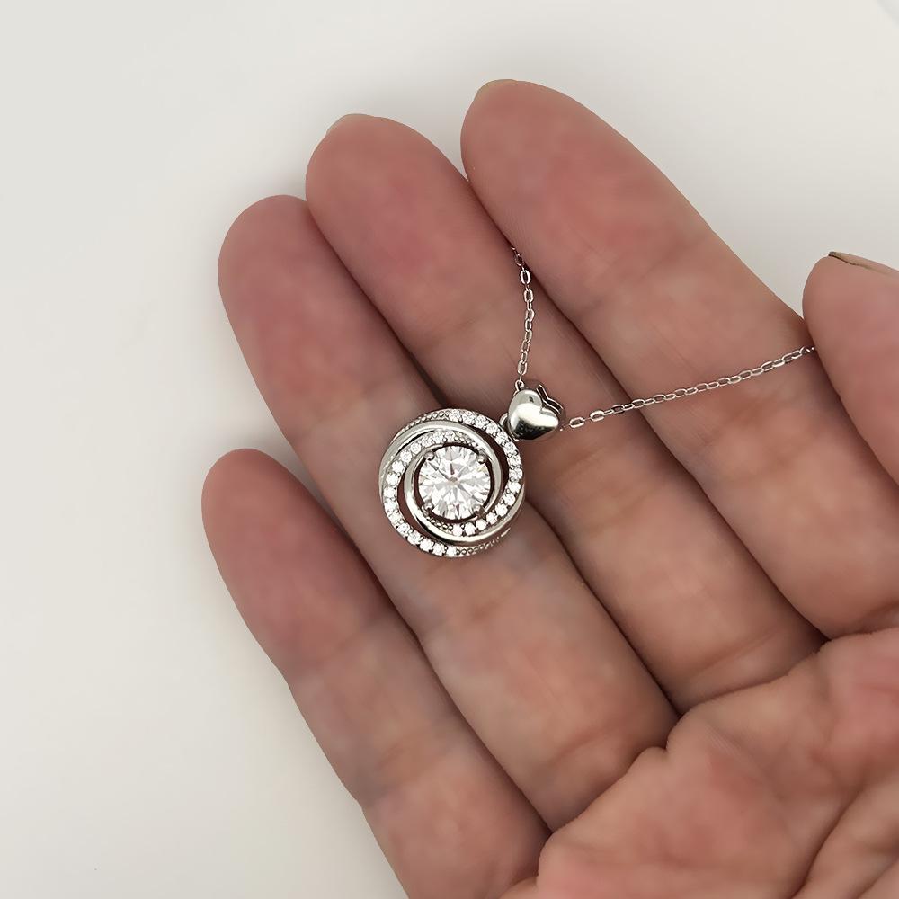 925 Sterling Silber Moissanit Rotierender Anhänger Halskette mit Vier-Krappen-Fassung & Mikro-Pavé Schlüsselbein Kette