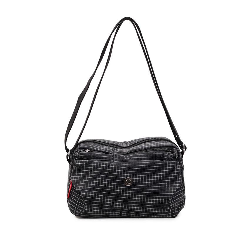 Minimalist Nylon Crossbody Bag With Zipper For Daily Casual Wear
