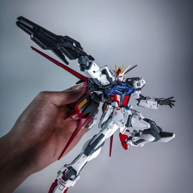 HG 1/144 Strike Dog Fighter GAT-X105 Mech Bausatz Modellbausätze Actionfiguren Jungen Spielzeug Schreibtischdekoration Geschenke Sammlerstück