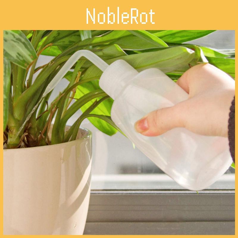 Timeless Design Plastic Watering Kettle With Sharp Beak For Accurate Plant Care