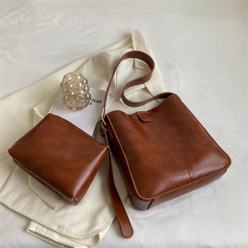 

Retro Women Shoulder Tote Bag Set Wide Strap PU Leather Commuting Crossbody Bags With Small Purse Large Capacity For Shopping коричневый