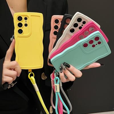 Custodia con Cinturino da Polso a Bordo Ondulato per Samsung Galaxy S2 Ultra S24 S23 S22 Plus A16 A6 A4 A con Cordino Copertura Morbida in TPU