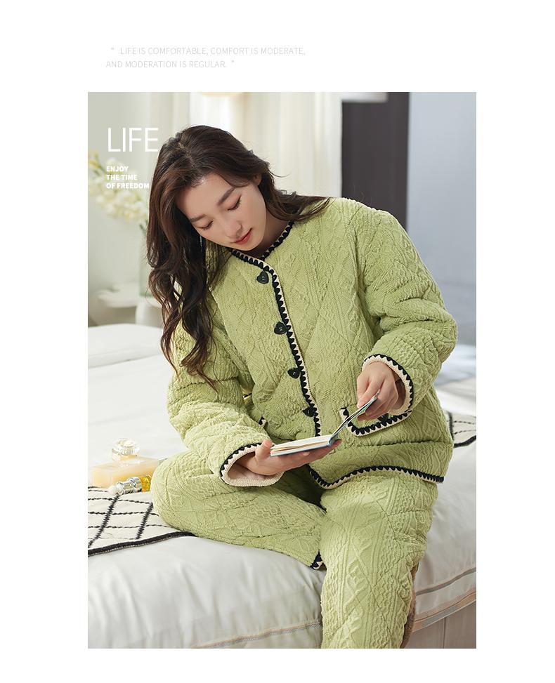 Xuanliang Pajamas for Women in Winter with Thickened Three Layer Coral Velvet and Cotton Jacket for Warmth, Home Clothes, Outable Set