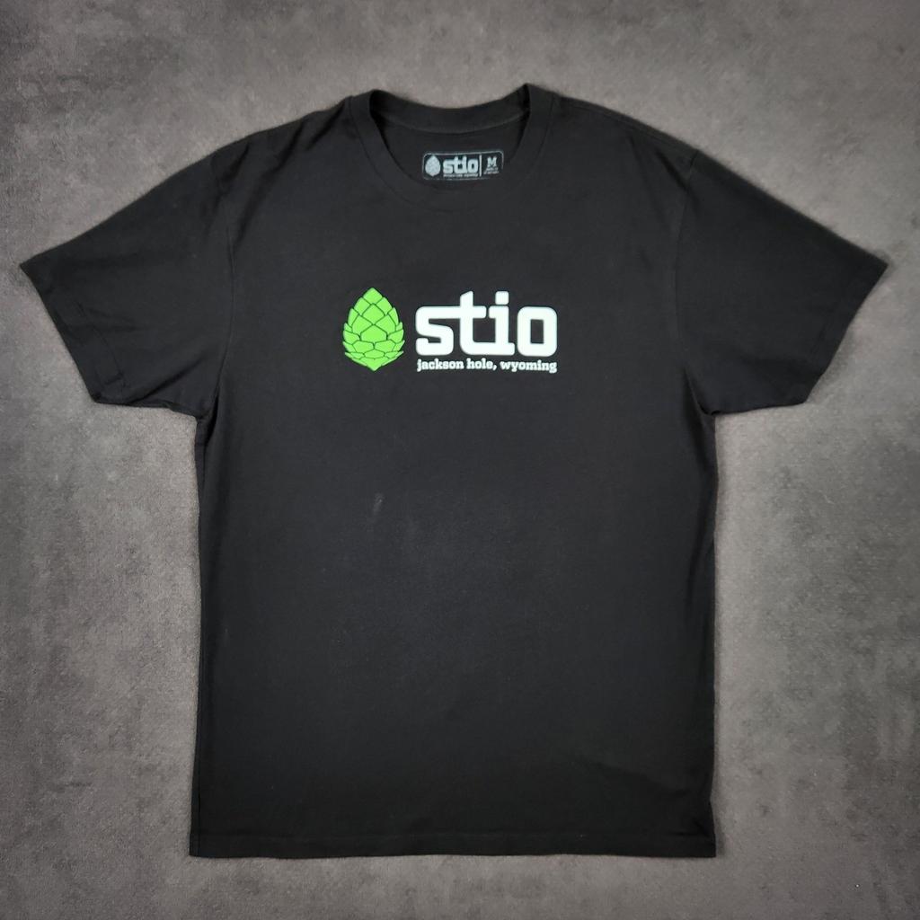 Stio Shirt Mens Medium Black Graphic Pinecone Logo Tee Outdoors Hiking Camping Unisex T-Shirt