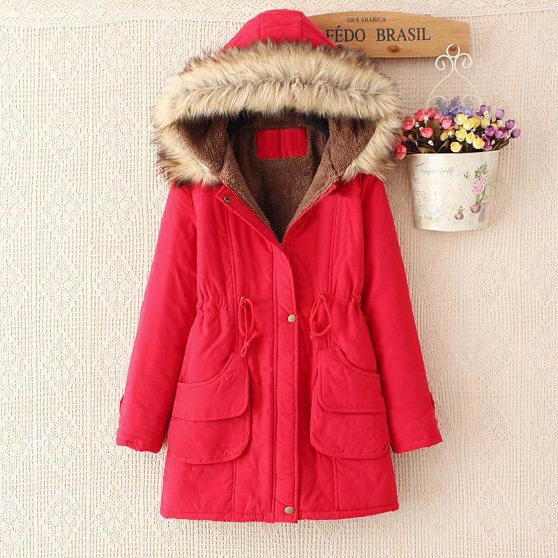 Cappotto di Cotone Slimming con Cappuccio in Eco-pelliccia Stile Europeo & Americano Autunno/Inverno 2025