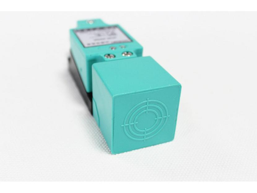 Hukong JCW-40PAQA Inductive Proximity Sensor & Limit Switch