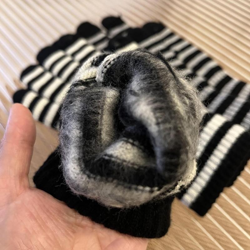 Winter Men Knitted Gloves Mobile Phone Touch Mitten Thicken Striped Striped