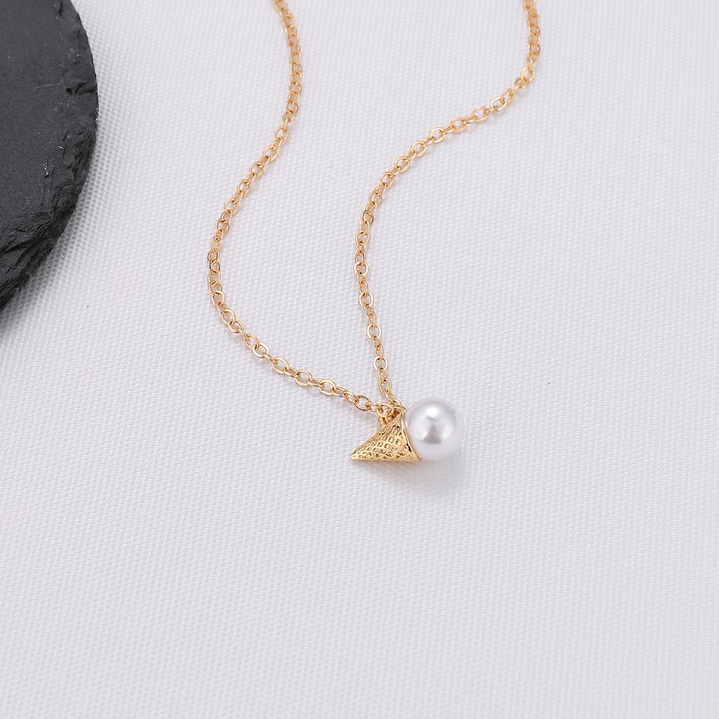 2025ins naszyjnik wiatr damski seria pereł lody niszowy zmysł designu uroczy wszechstronny wisiorek celebrytki internetowej lato