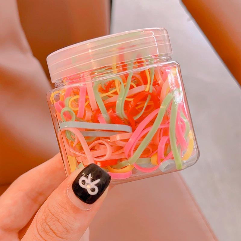 Jarred Rubber Hair Bands: No-Damage, Strong, and Unbreakable Hair Ties