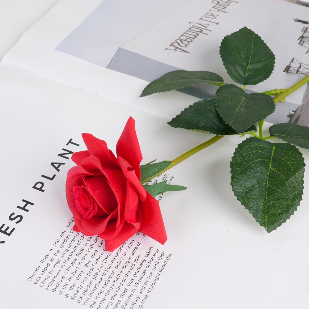 

Одиночная ветка искусственной розы, Увлажненная на ощупь роза с волнистым краем, Высококачественный искусственный букет, Украшение для дома красный