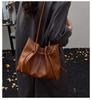 High-End Women's Large Capacity Textured Crossbody Drawstring Shoulder Bag for Casual Outdoor Use