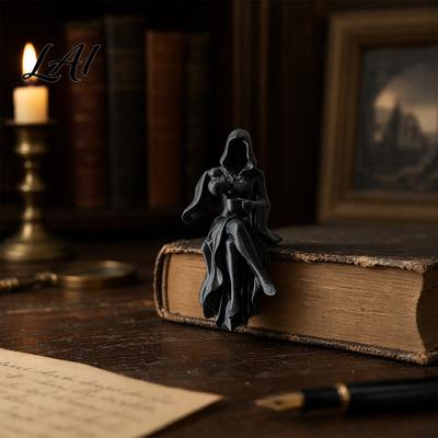 Kapmantel Dame Standbeeld Gotische Doodskop Figuurtje 3D Geprint Dark Fantasy Plank Zitter Figuurtje voor Display Mysterieuze Zwart Geklede Vrouwen Die Thee Schenken