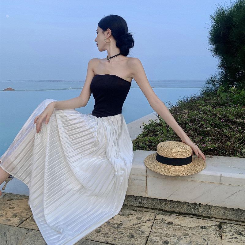 French Temperament Sexy One-shoulder Dress Women's Summer New Beach Vacation Bandeau Patchwork Pleated Skirt