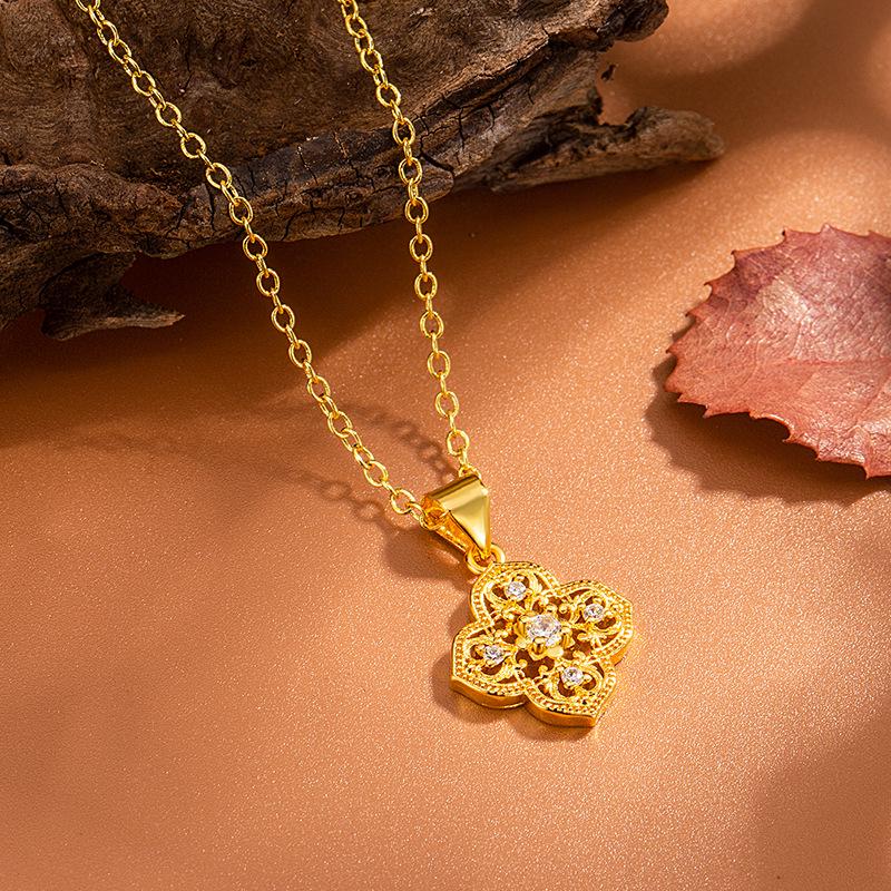 European & American Zircon Flower Four-Leaf Clover Women's Fashion Pendant Necklace