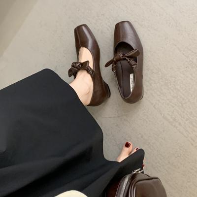 Zapatos de ballet de lazo de nicho francés para mujer, versátiles, punta cuadrada, boca ligera, tacón bajo, Mary Jane, zapatos individuales
