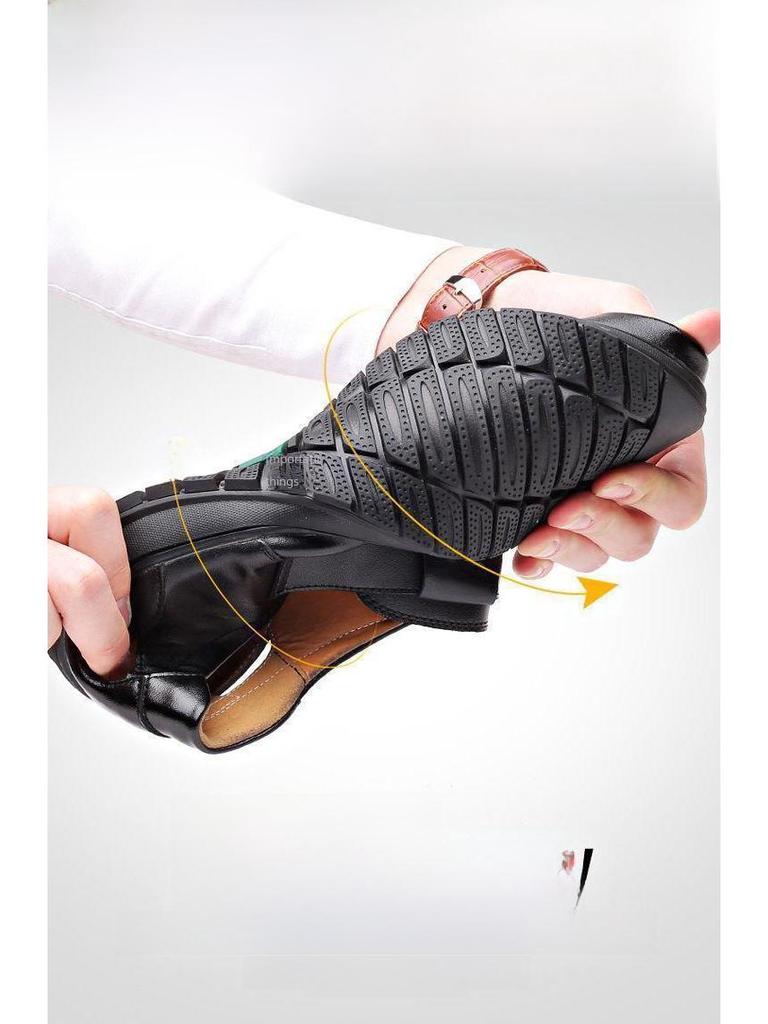 "Pánské černé kožené protiskluzové business casual sandály pro střední věk a seniory"