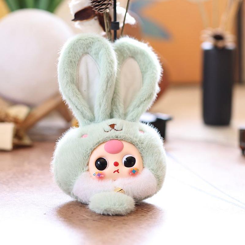 

1 шт. Кавайный кулон-подвеска в виде куклы, украшение, мини-фигурки из серии Малыш Три Кролика Богатства , плюшевые игрушки, подарок-сюрприз зелёный