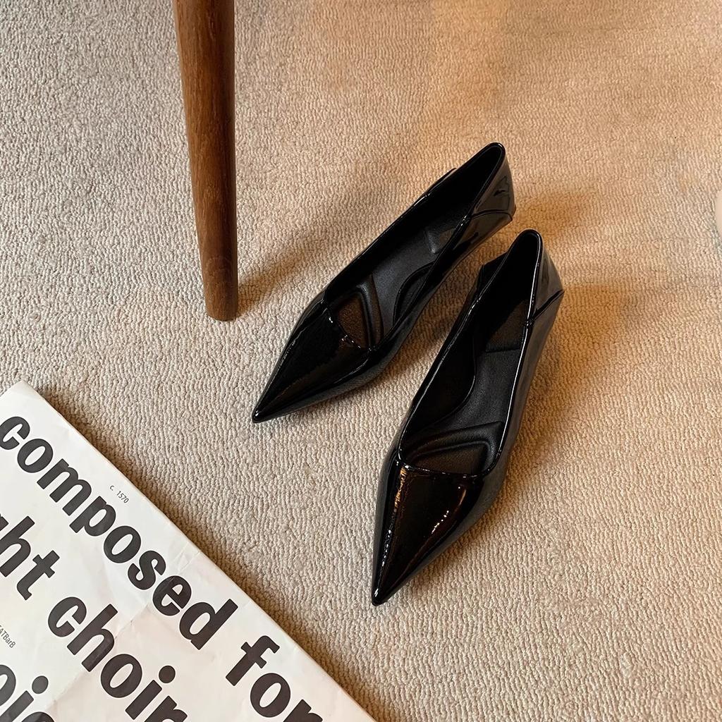 Sheepskin version of Deluna daughter temperament small pointed head shallow mouth empty elegant high heels women's single shoes