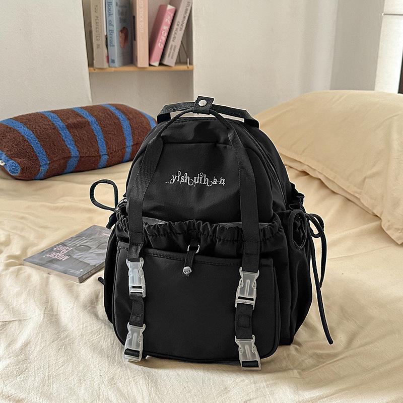 

Student Large Capacity Casual Cartoon Badge Backpack for Travel & School Single Bag чёрный