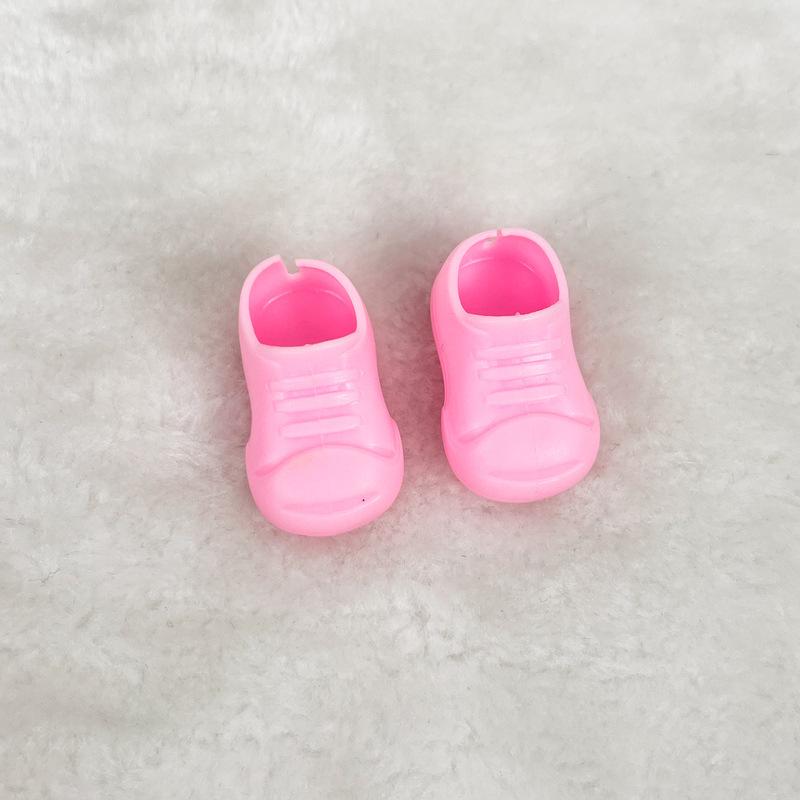 Labubu Doll Fashion Set: 17cm Cute Sit-Stay Raincoat Outfit & Accessories