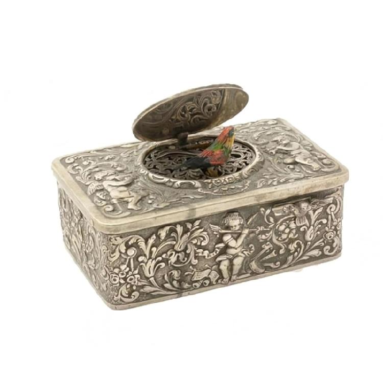 Kolekcjonerska Mechaniczna Pozytywka z Śpiewającym Ptakiem z Wytłaczanymi Motywami Liści 3D Antyczny Stop Nakręcana Dekoracja na Specjalne Wydarzenie