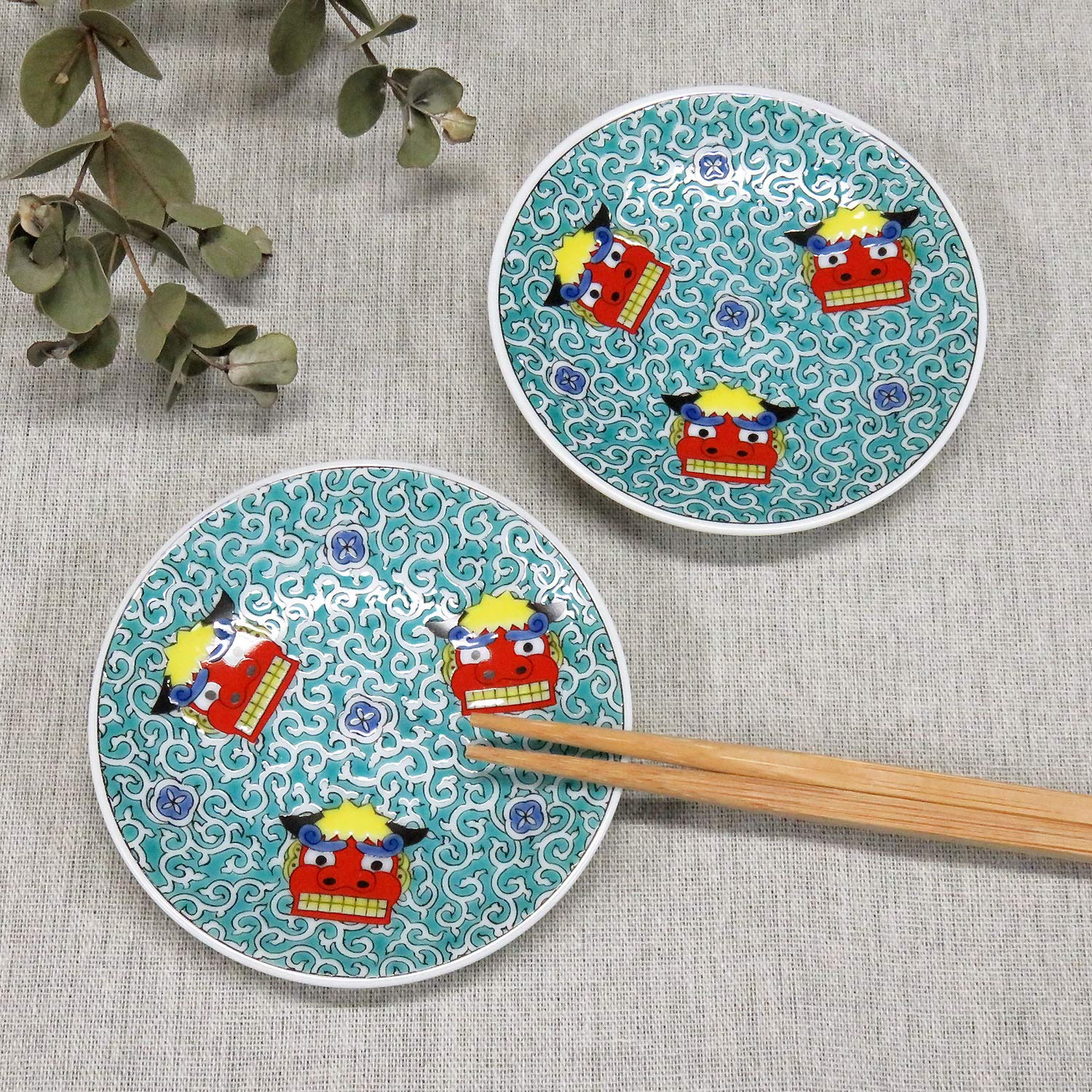 

Waza no Kura: Stylish Kutani Ware Small Plates with Lion Dance Designs, Set of 2, Ceramic, Small Plates, Side Plates, Brand Name, Japanese Tableware