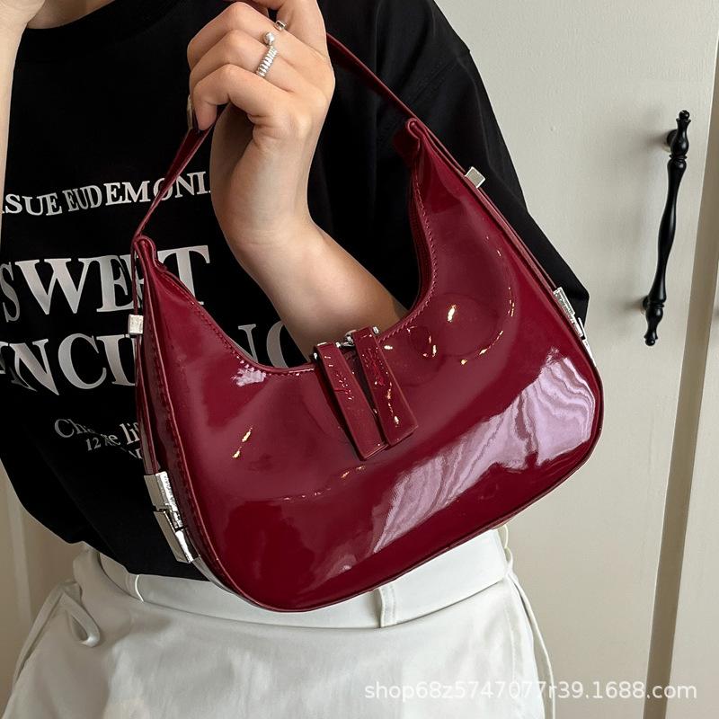Shoulder Bag Women's 2025 New Simple and Fashionable Patent Leather Glossy Handbag French Underarm Bag Crescent Bag
