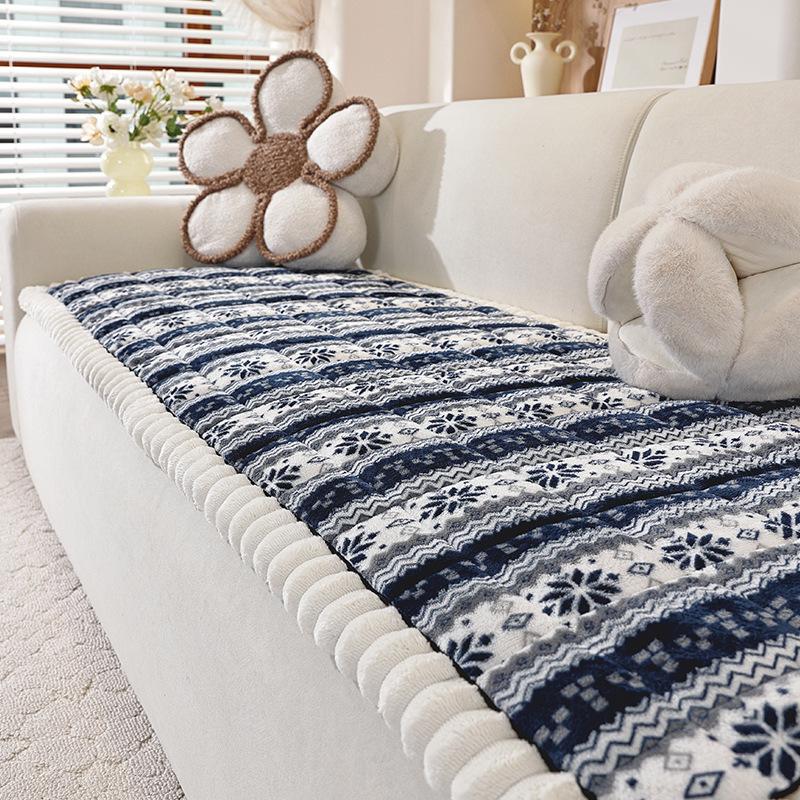 1pc Plush Quilted Christmas Snowflake & Cable--like Sofa Cushion Cover - Thick Milk -like Texture