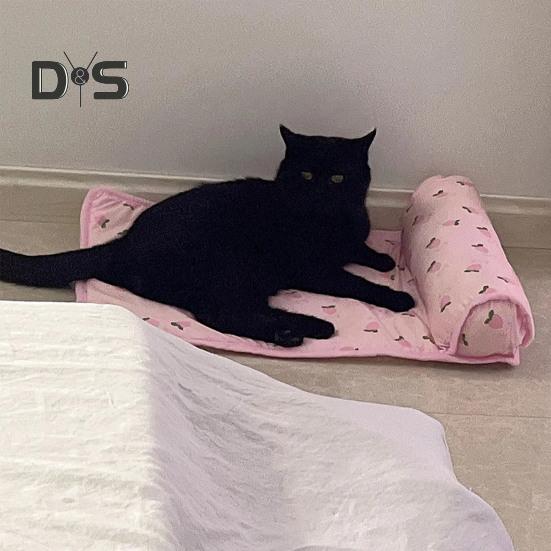 Summer Cool Dog Mat Cooling Bed Soft Breathable Fruit Pattern Design Wear-Resistant Washable Dog Cat Sleeping Bed