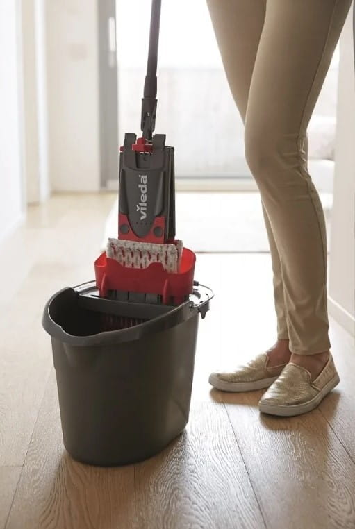 Cubo fregona Vileda Ultrabox con escurridor