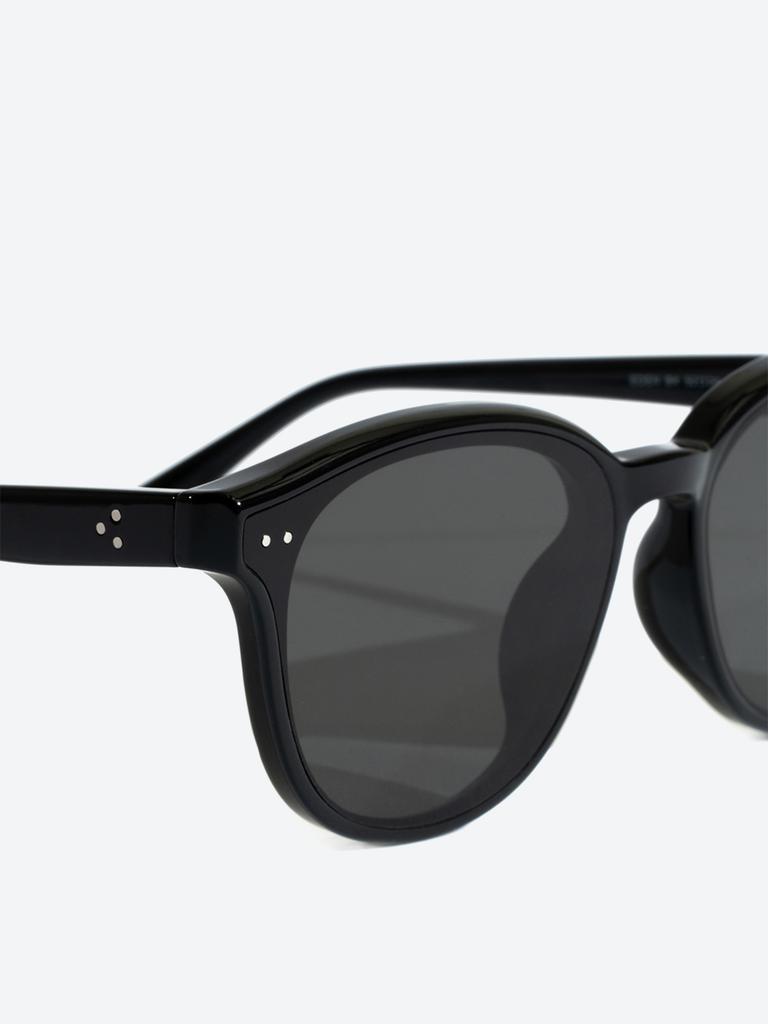 Laseuteljia Eden Black