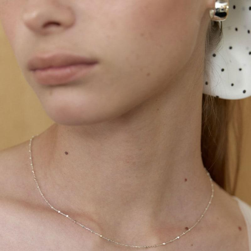 LOVE ME MONSTER [Silver] Square Dot Necklace (L253MNK100)