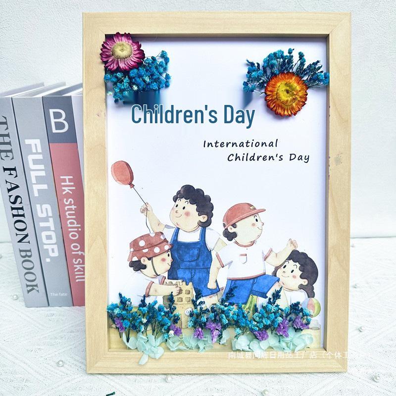 Handmade A4 Photo Frame with Dried Flowers - DIY Kit for Wall Decoration or Valentine's Day Gift
